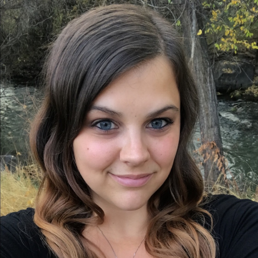 Meet your Posher, Nicole